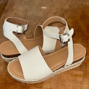 Soda Women's Cream Espadrille Sandals